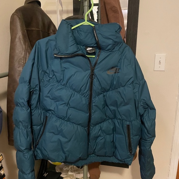 Nike Winter Jacket - Picture 1 of 2